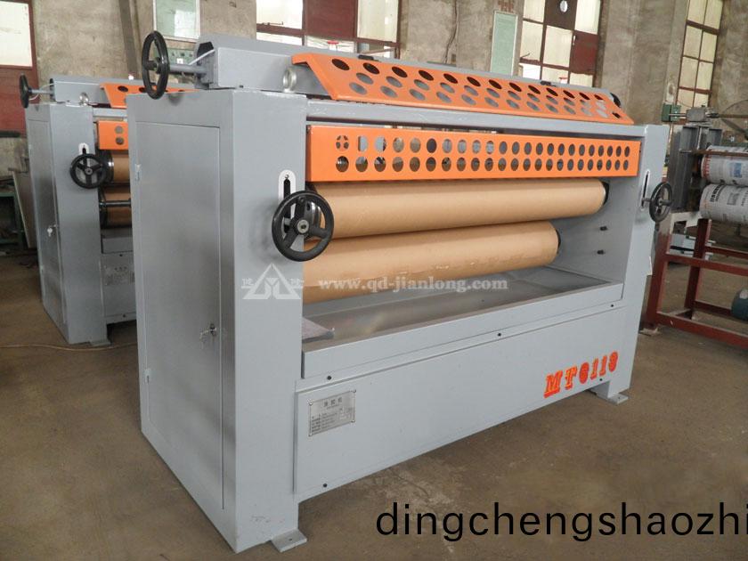 MT6113 Glue machine