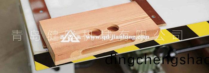 單頭數控鎖(suo)孔機生産樣(yang)品