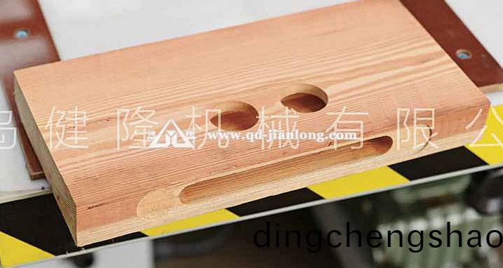 雙(shuang)頭數控鎖孔機樣品