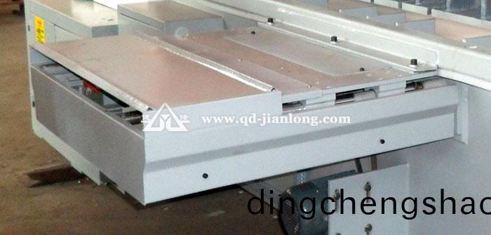 氣動薄木剪切(qie)機圓(yuan)棒直(zhi)線(xian)導軌(gui)