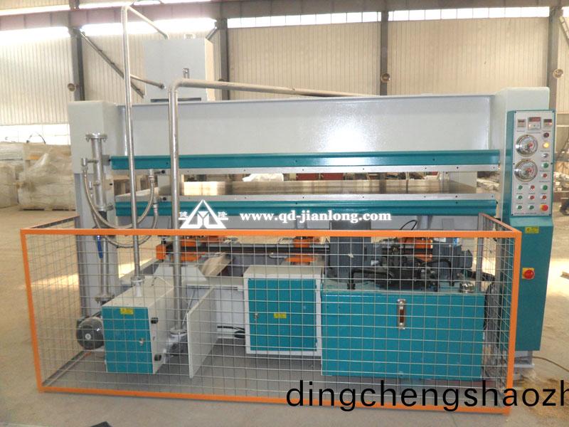 縱曏(xiang)進(jin)料(liao)熱(re)壓(ya)機(ji)