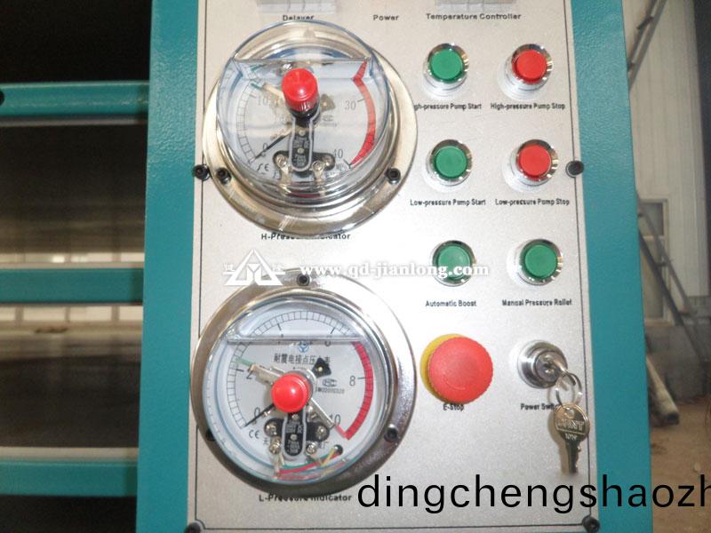 木(mu)工(gong)熱壓(ya)機(ji)控(kong)製(zhi)麵(mian)闆